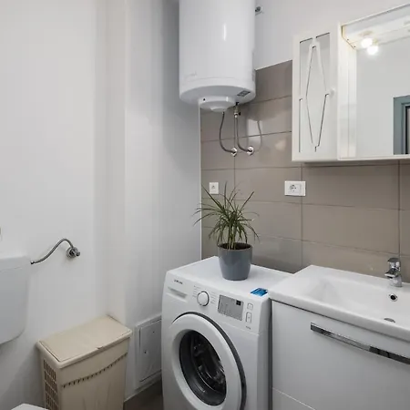 Apartment Mario