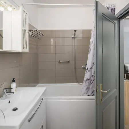 Apartment Mario